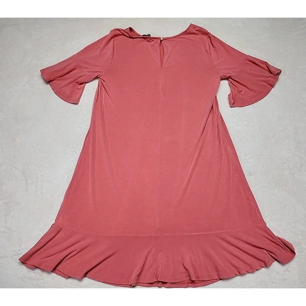 Anthropology  Short Sleeve Ruffled Sleeve Coral Colored Size‎ Large